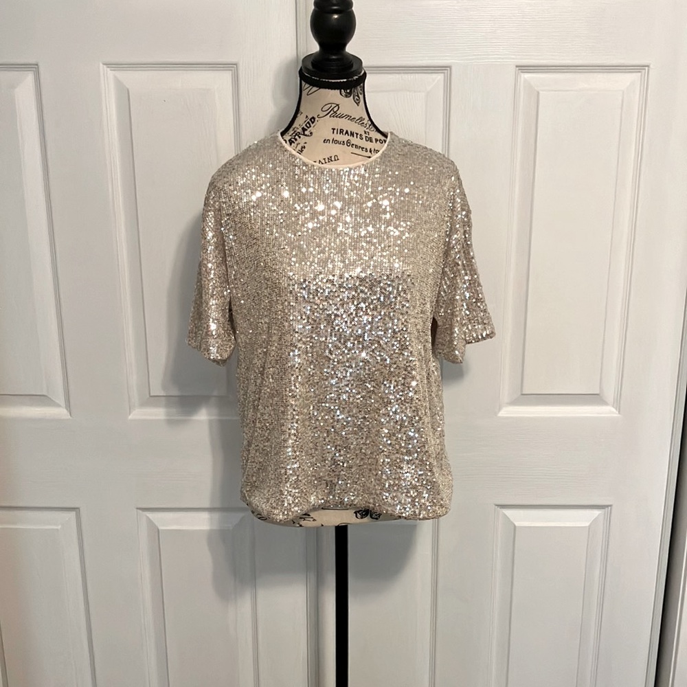 H&M white gold sequin t shirt (M)